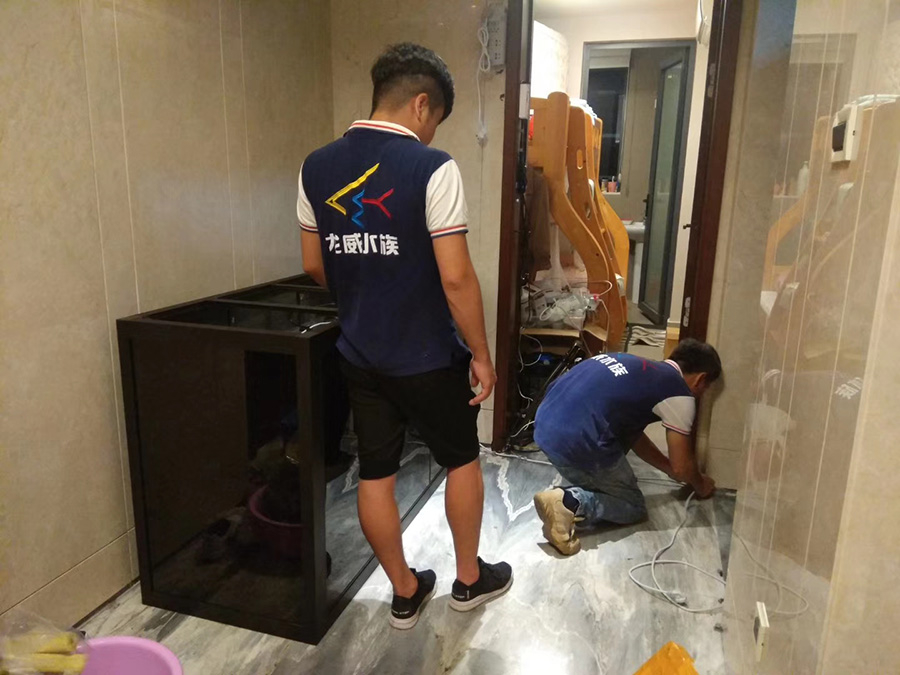 家庭定制魚缸送貨上門安裝——龍威水族